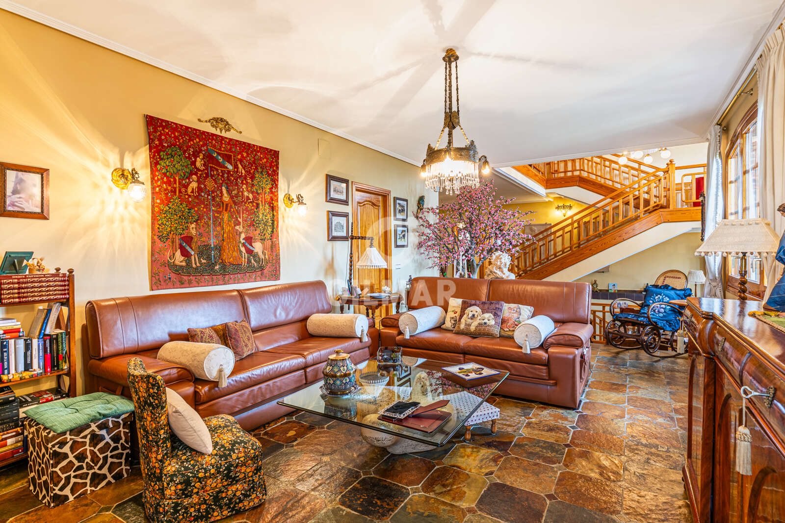 Property slider Gilmar