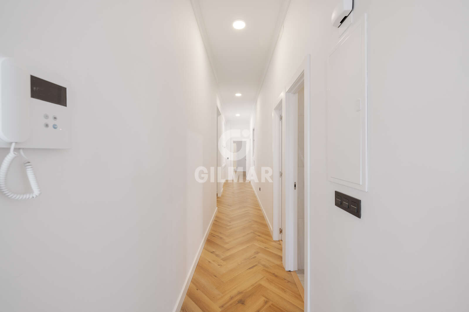 Property slider Gilmar