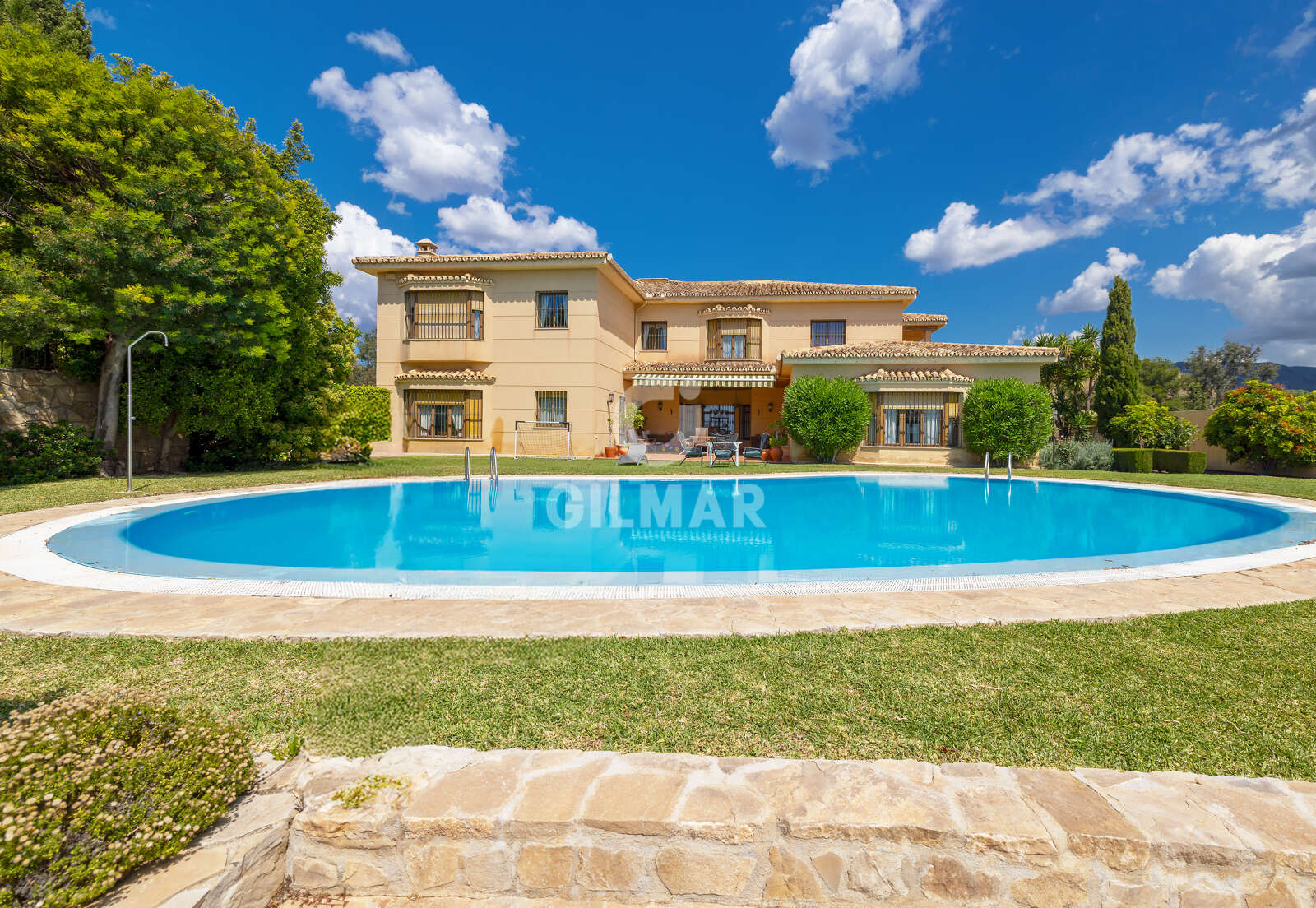 Property slider Gilmar