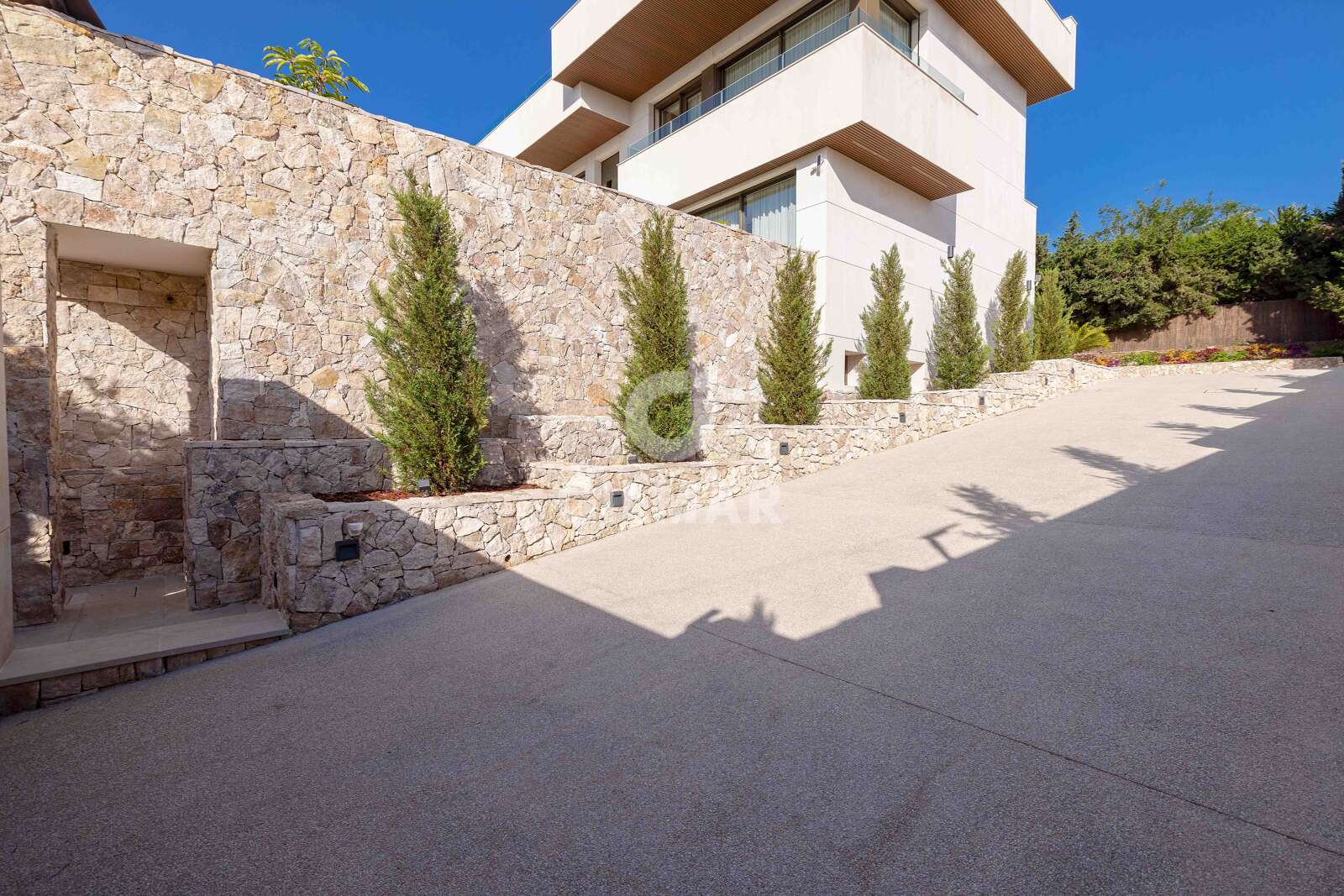 Property slider Gilmar