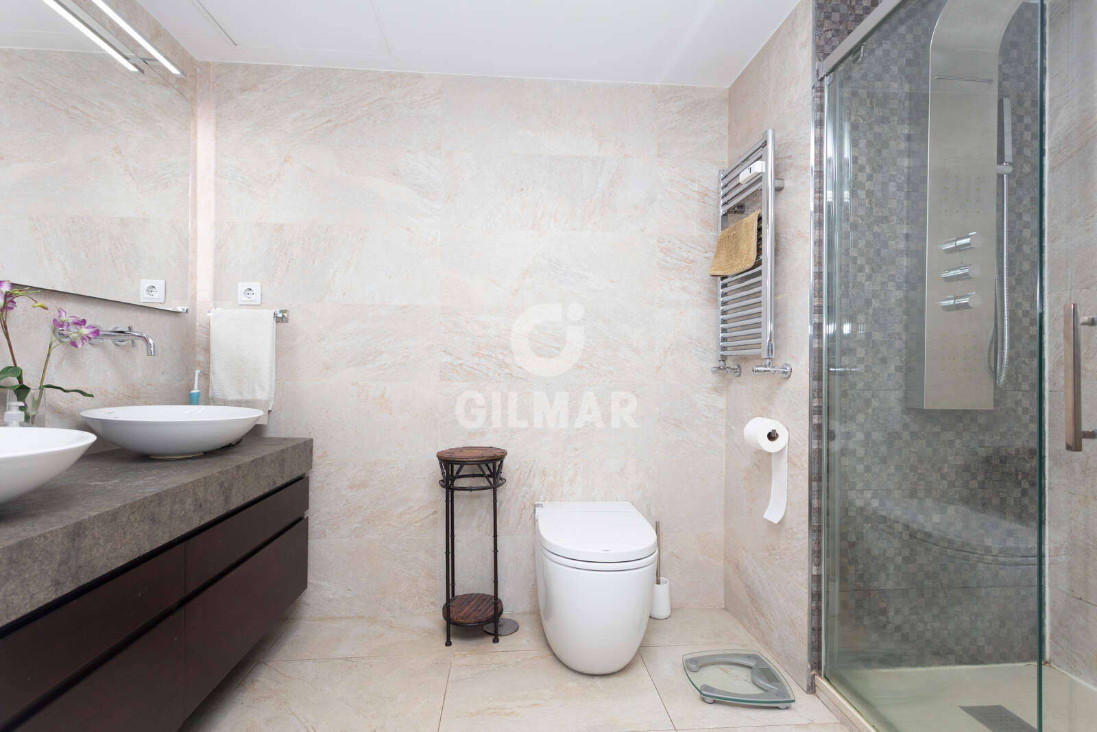 Property slider Gilmar