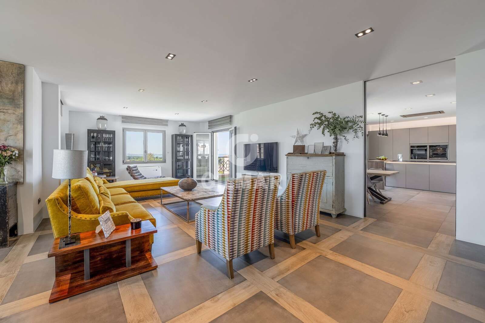 Property slider Gilmar