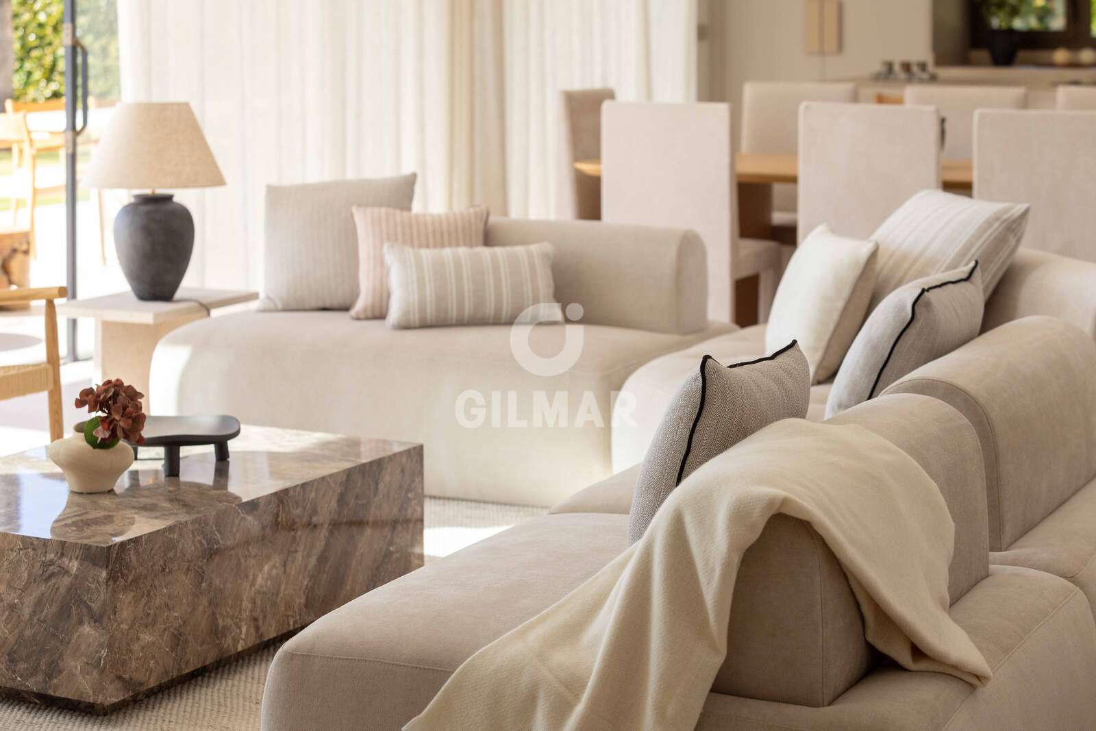 Property slider Gilmar