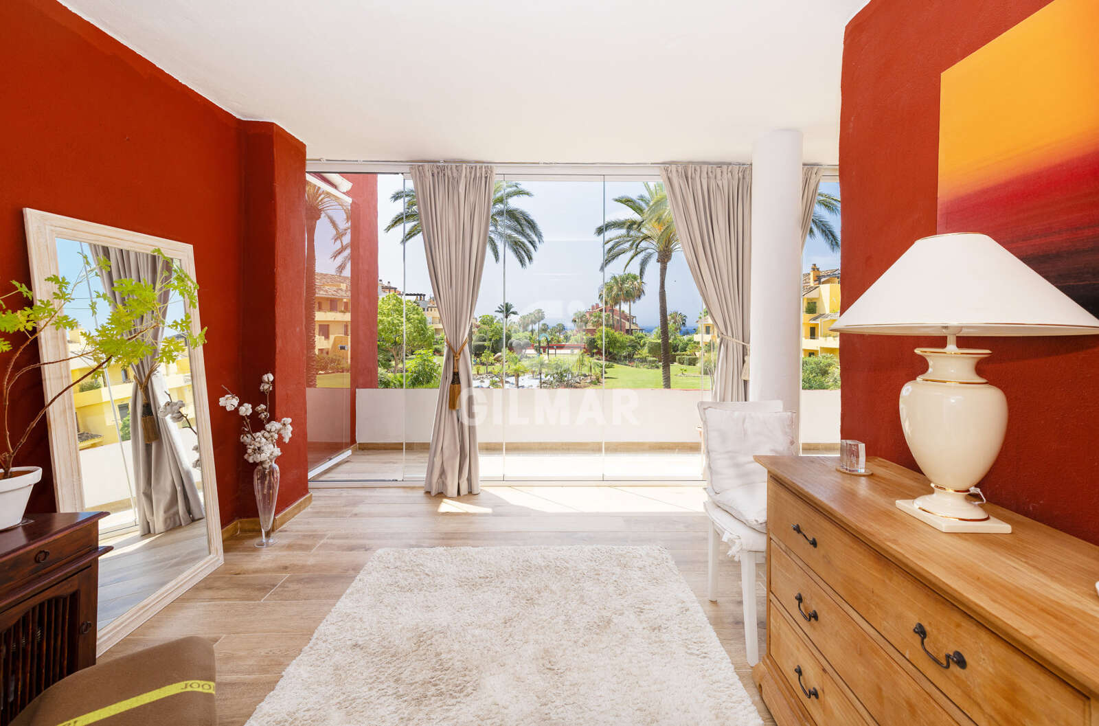 Property slider Gilmar