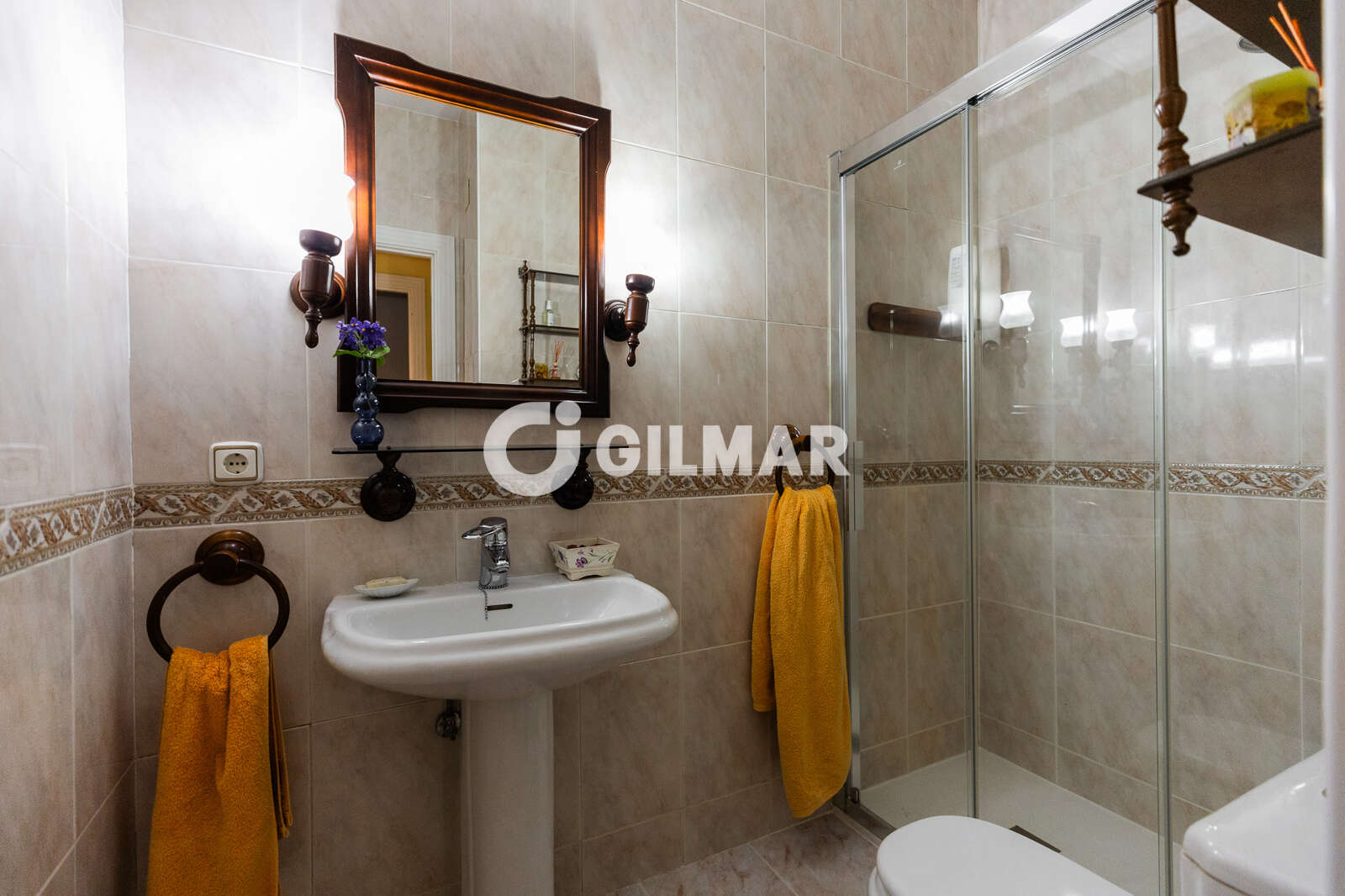Property slider Gilmar