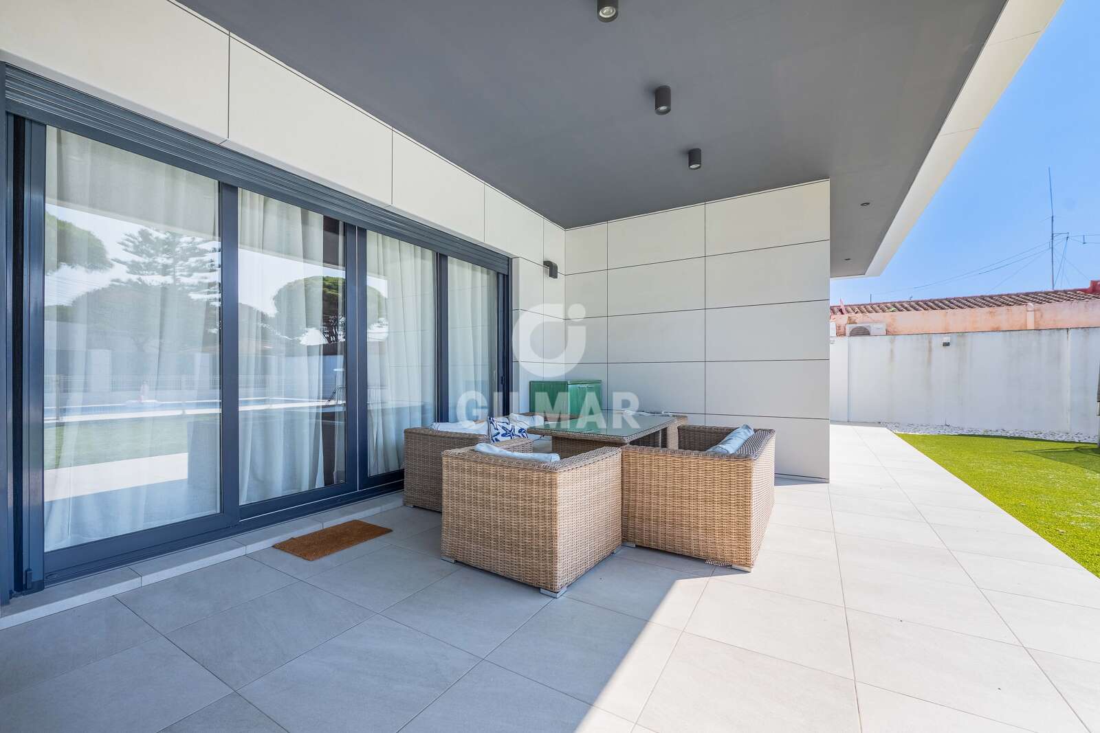 Property slider Gilmar
