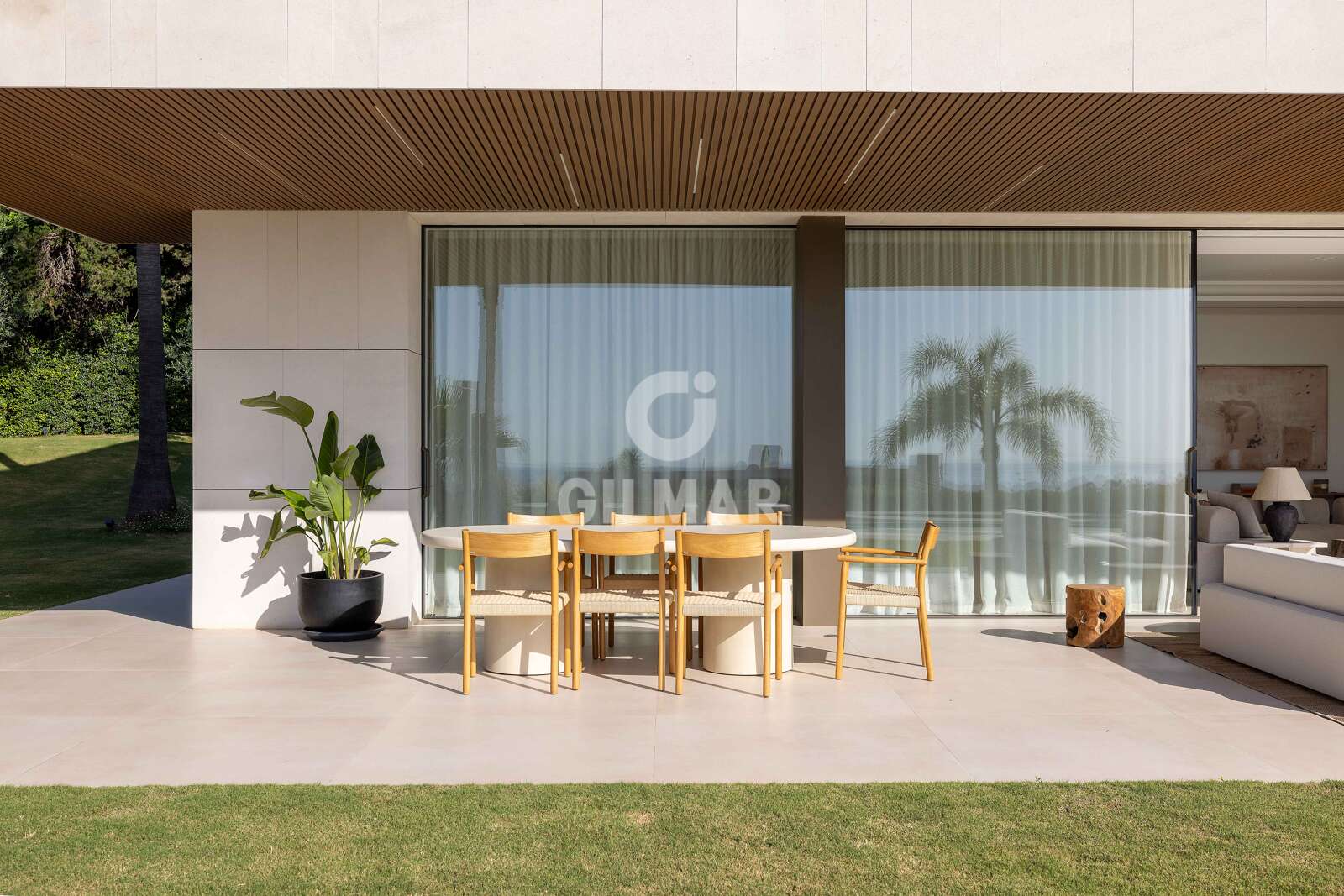Property slider Gilmar