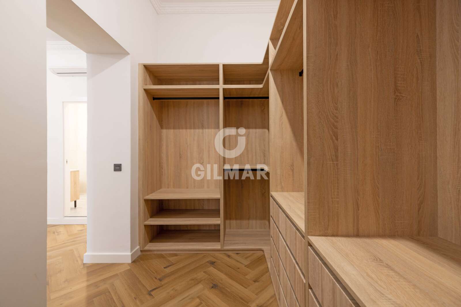 Property slider Gilmar