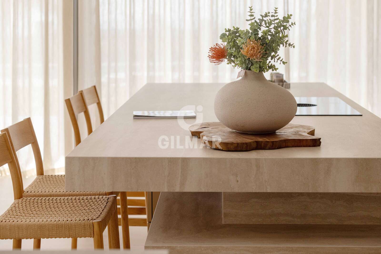 Property slider Gilmar