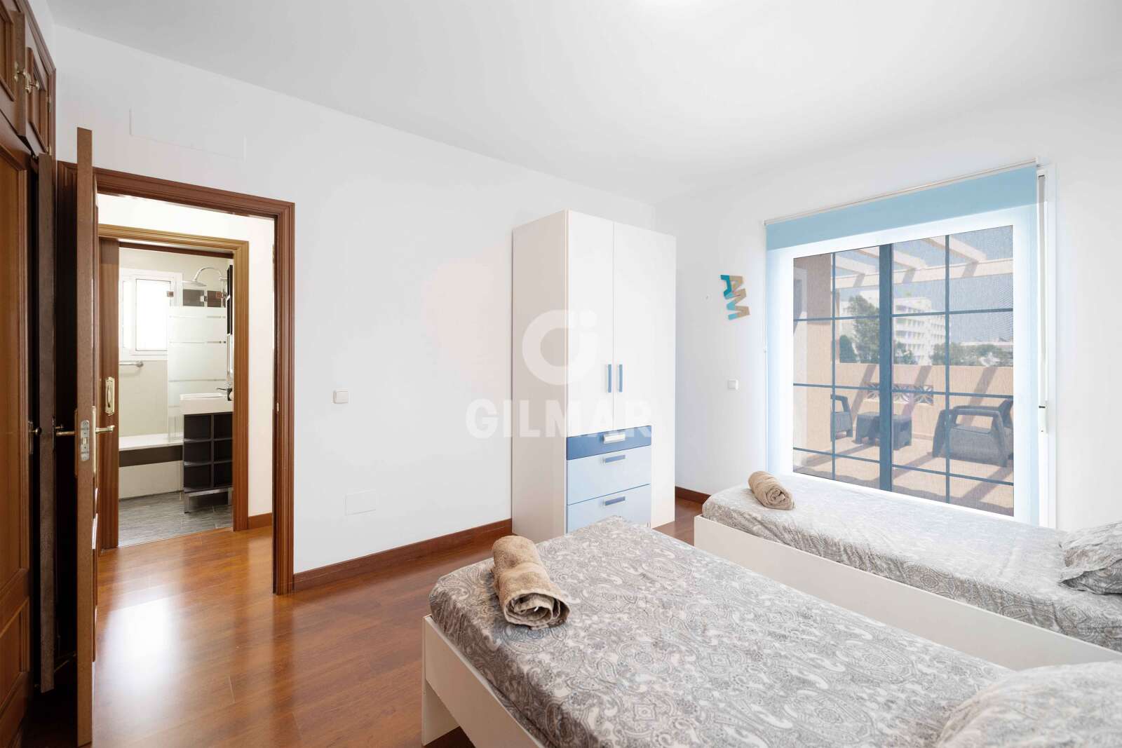 Property slider Gilmar