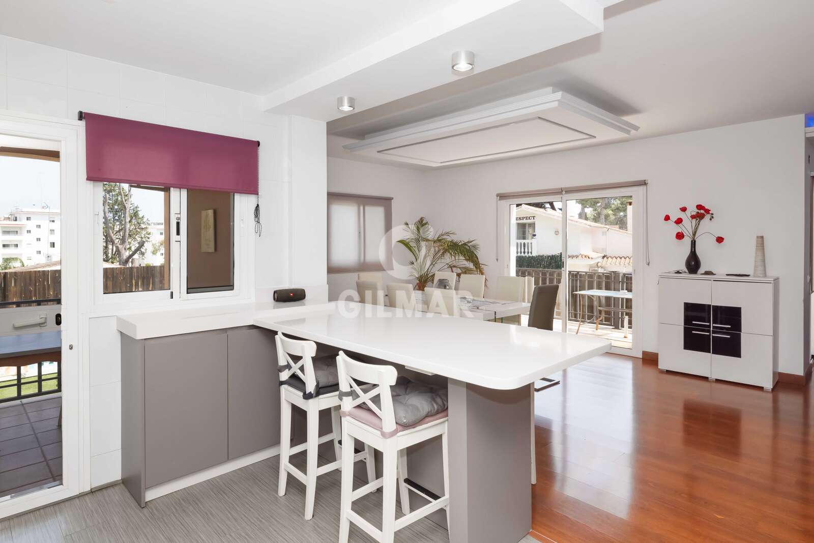 Property slider Gilmar