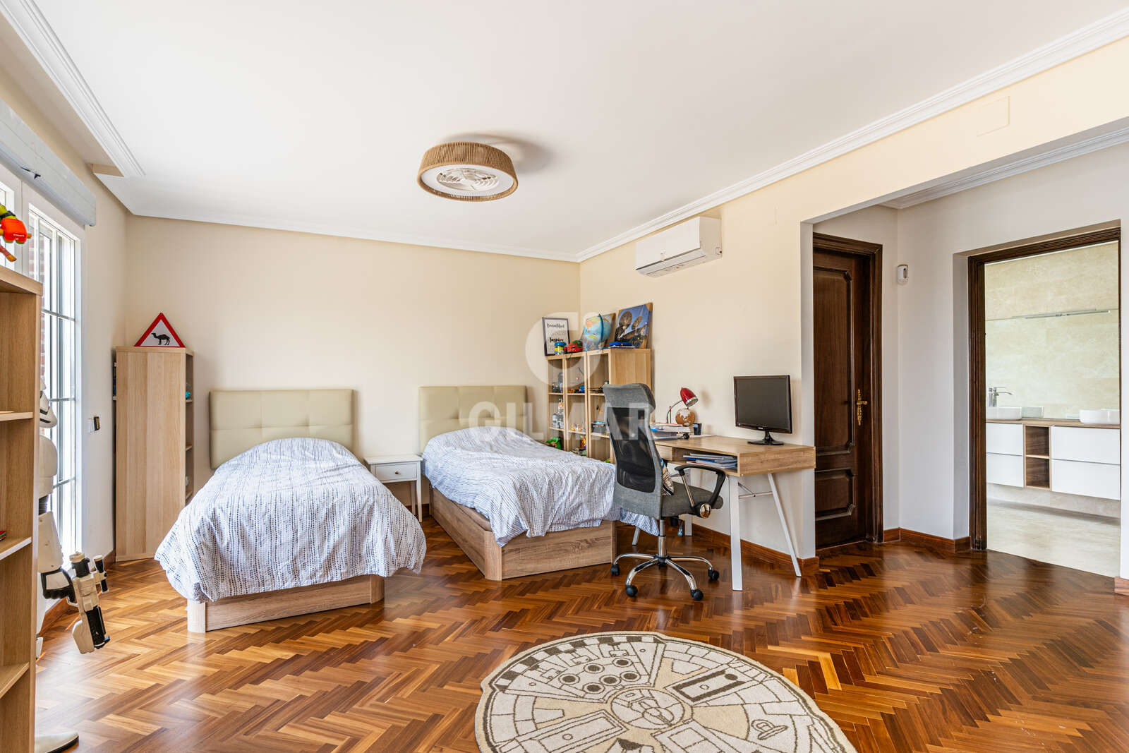 Property slider Gilmar