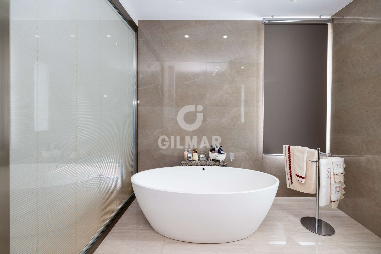 Property slider Gilmar