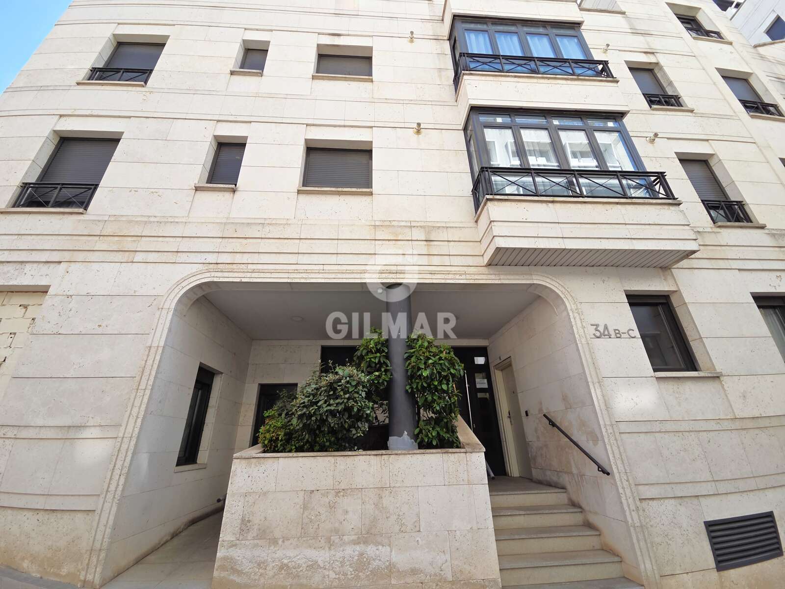 Property slider Gilmar