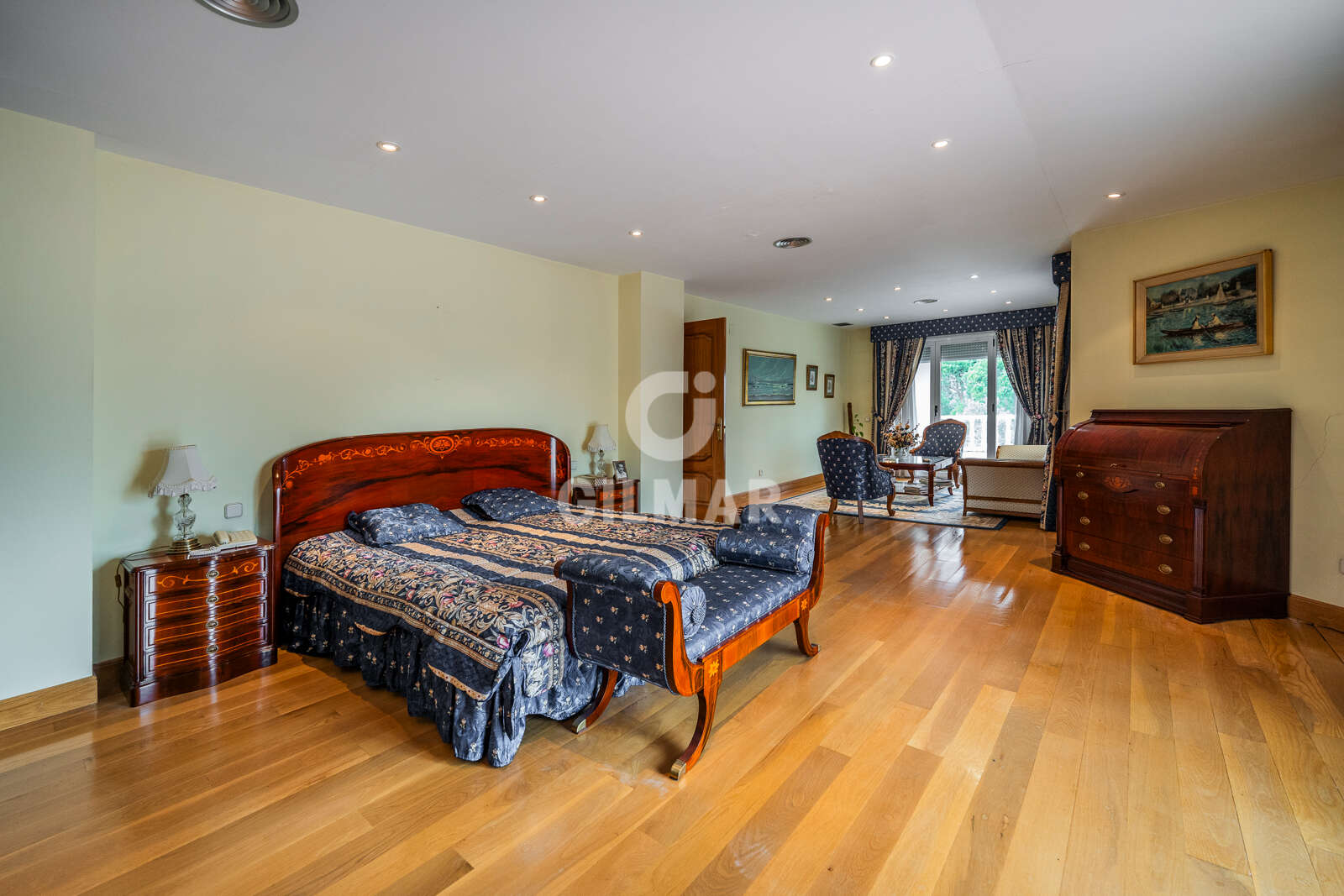 Property slider Gilmar