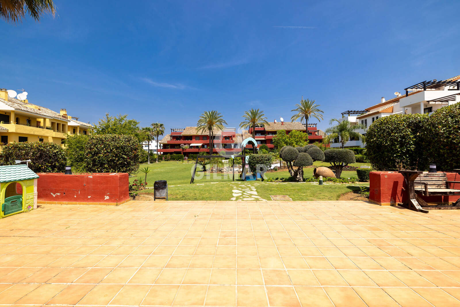 Property slider Gilmar