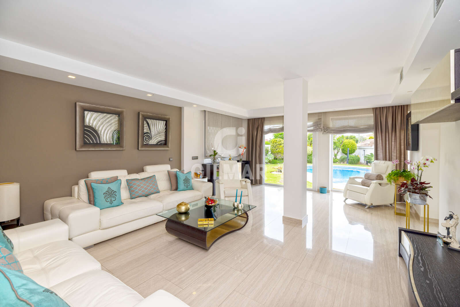 Property slider Gilmar