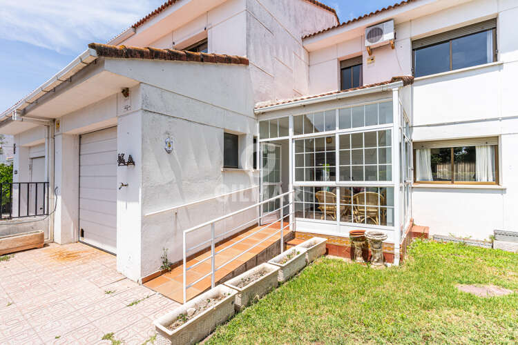 Semi-detached house for sale in Villanueva de La Cañada – Madrid