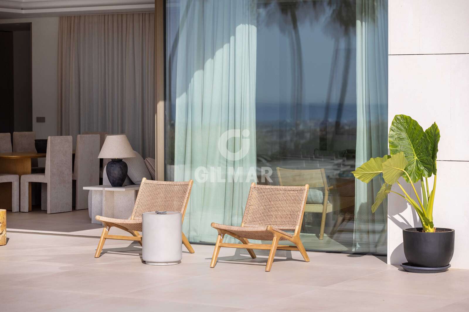 Property slider Gilmar
