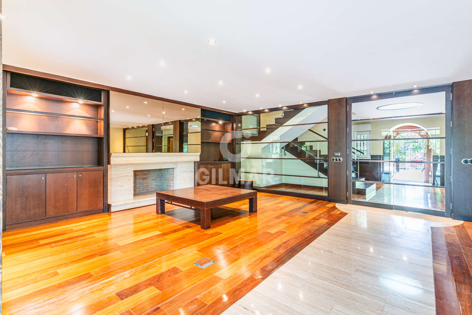 Property slider Gilmar