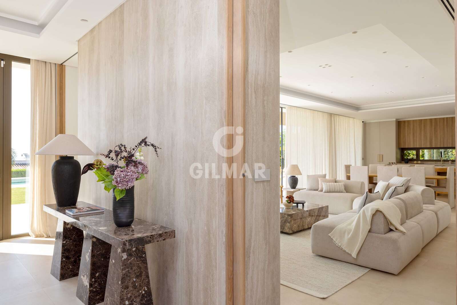 Property slider Gilmar