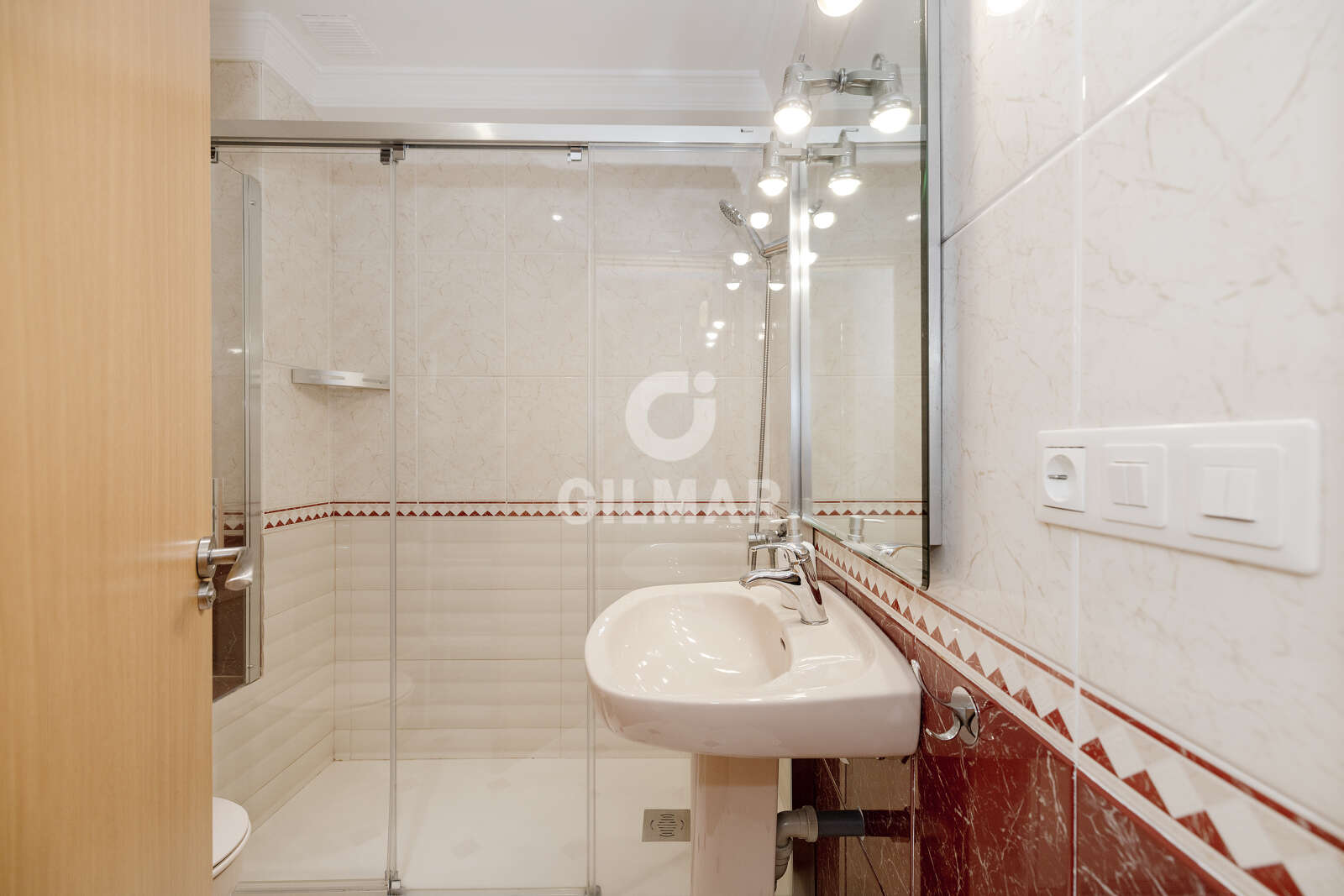 Property slider Gilmar