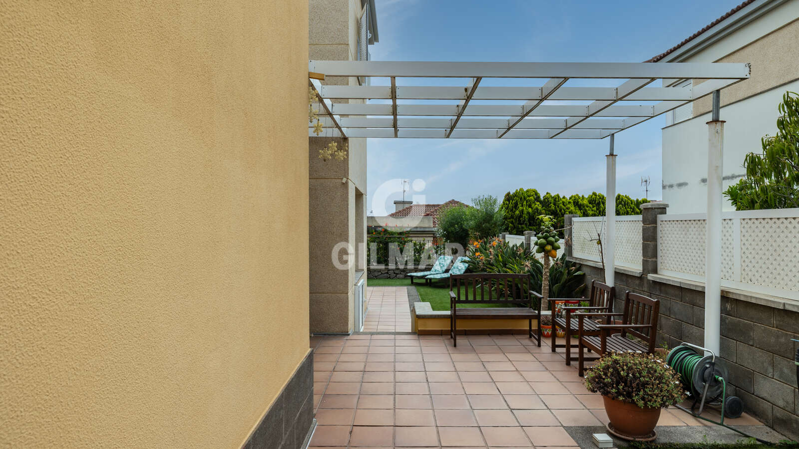 Property slider Gilmar