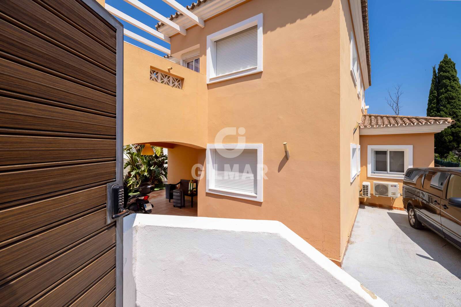 Property slider Gilmar