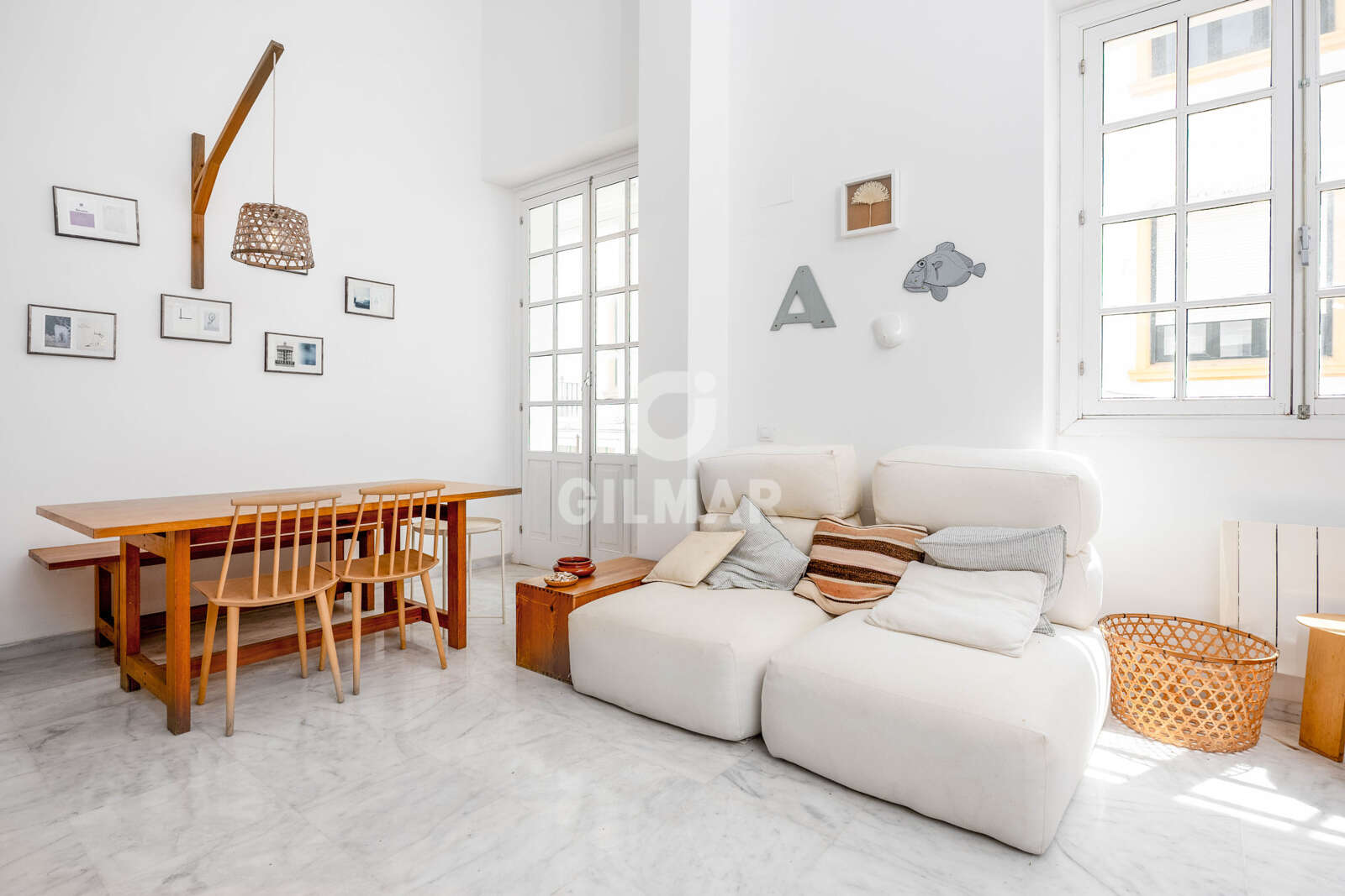 Property slider Gilmar