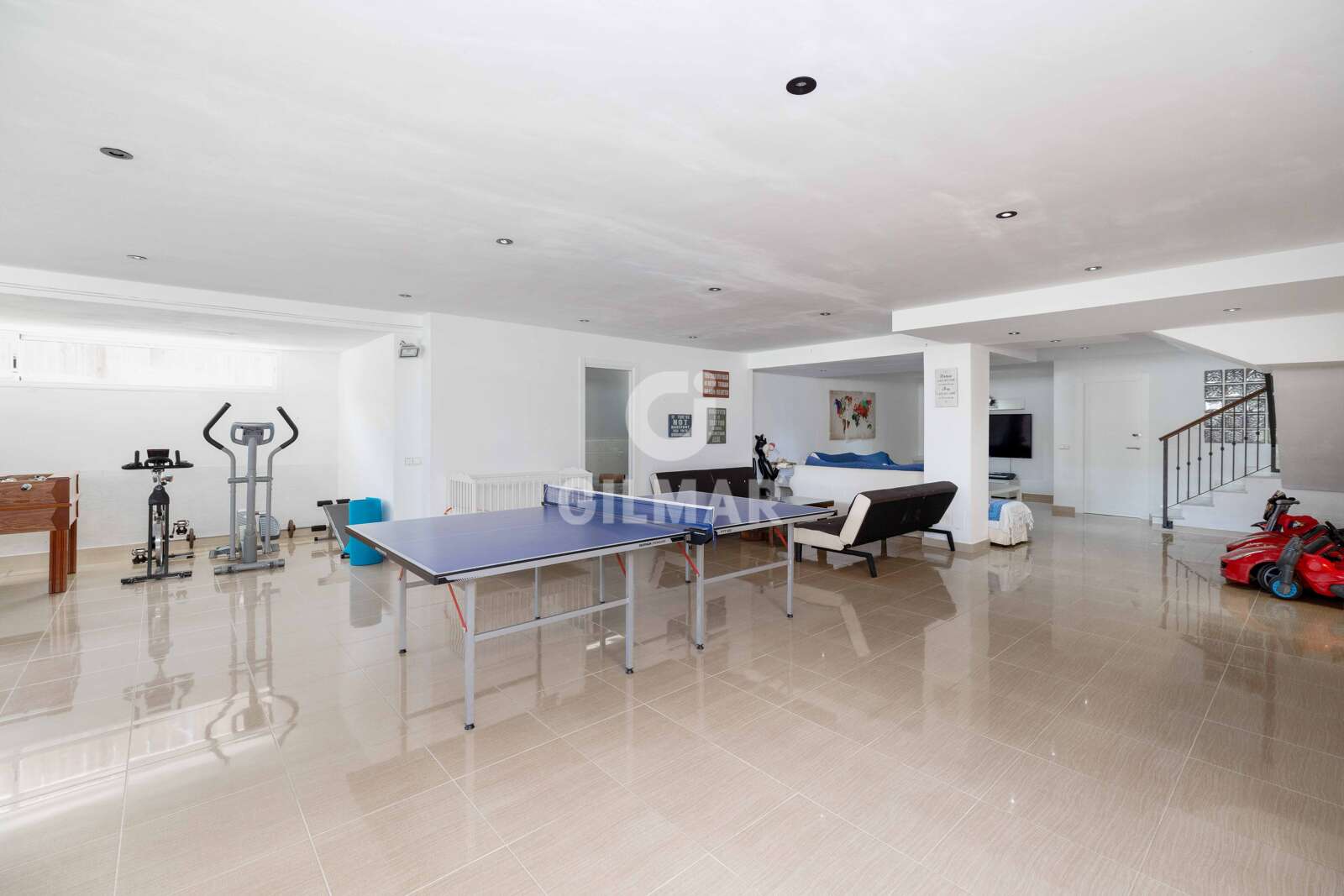 Property slider Gilmar