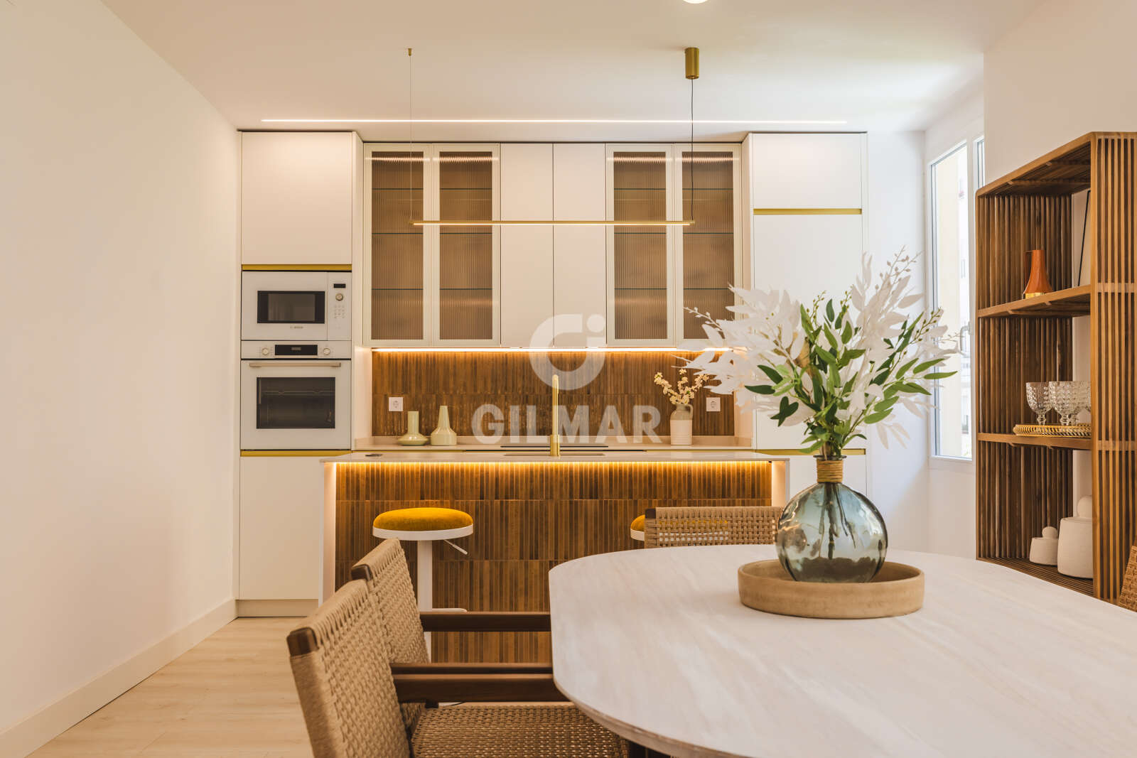 Property slider Gilmar
