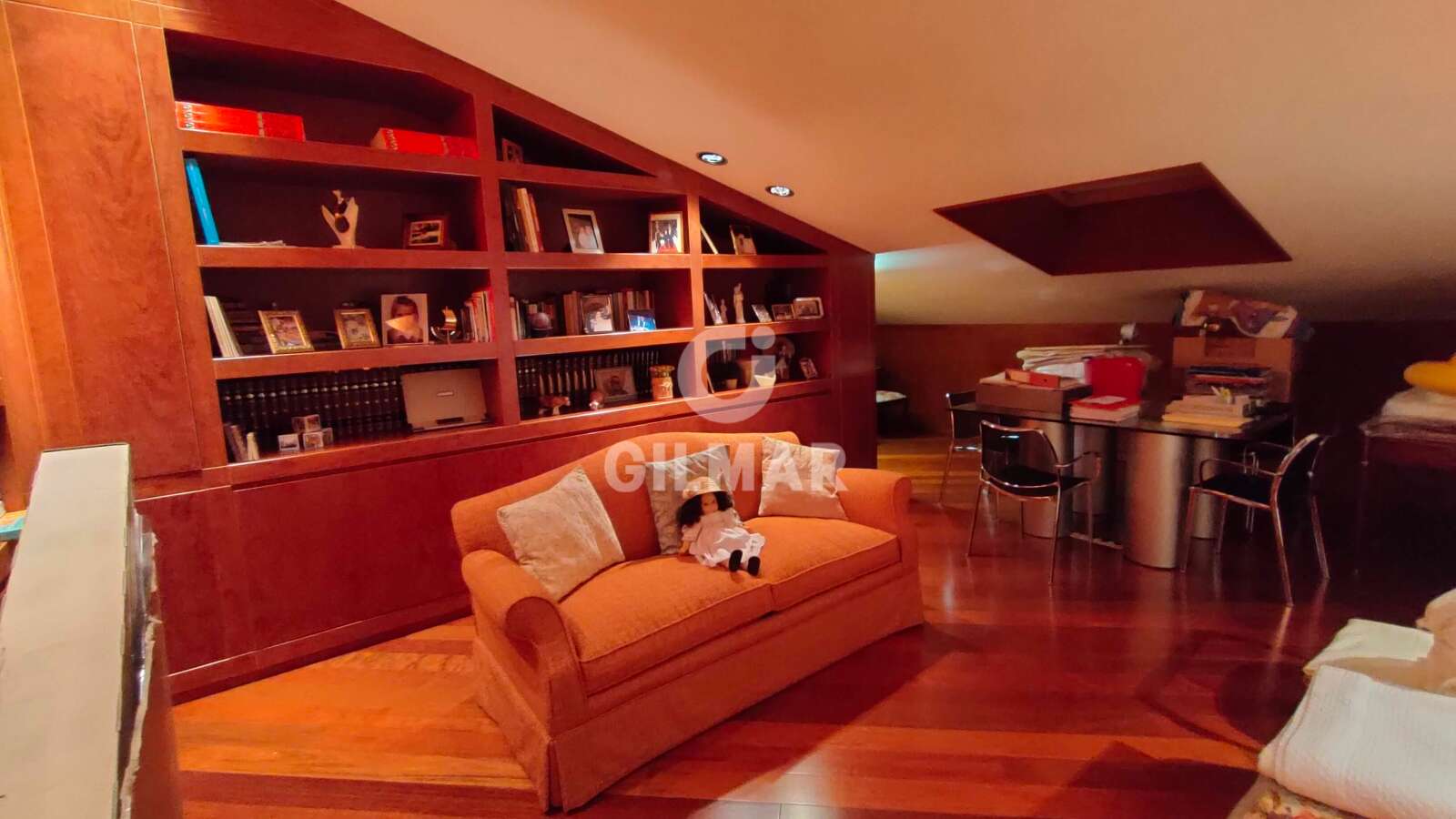Property slider Gilmar