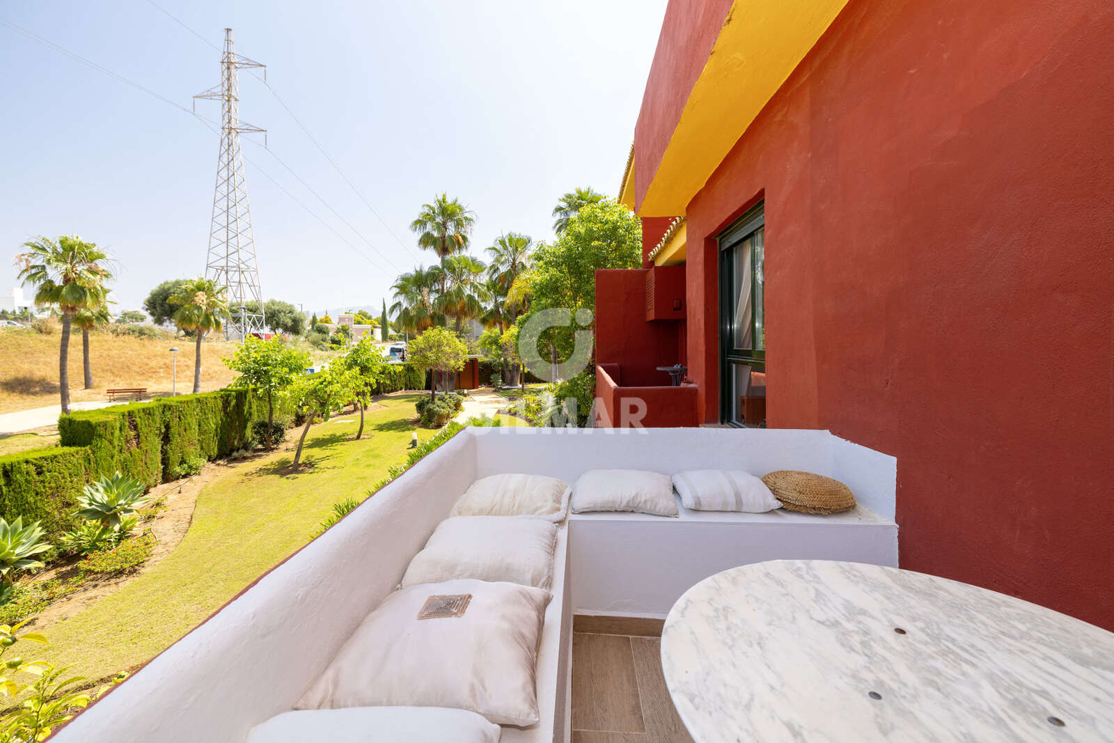 Property slider Gilmar