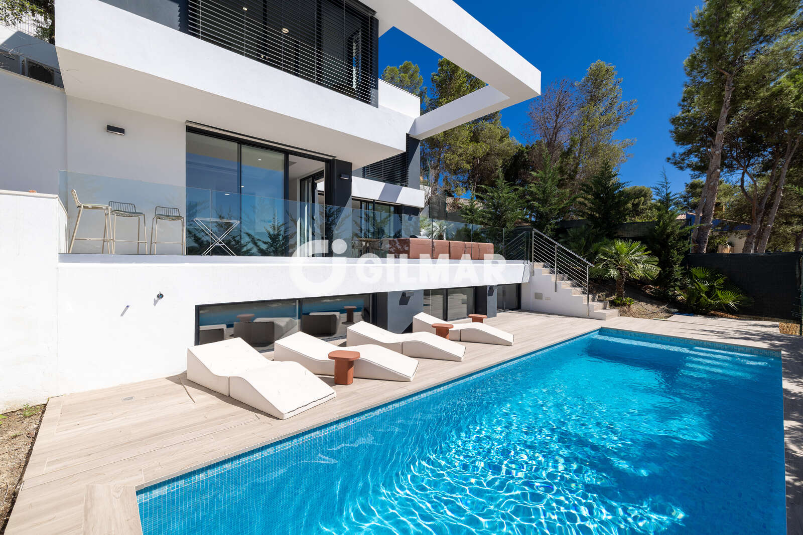 Property slider Gilmar