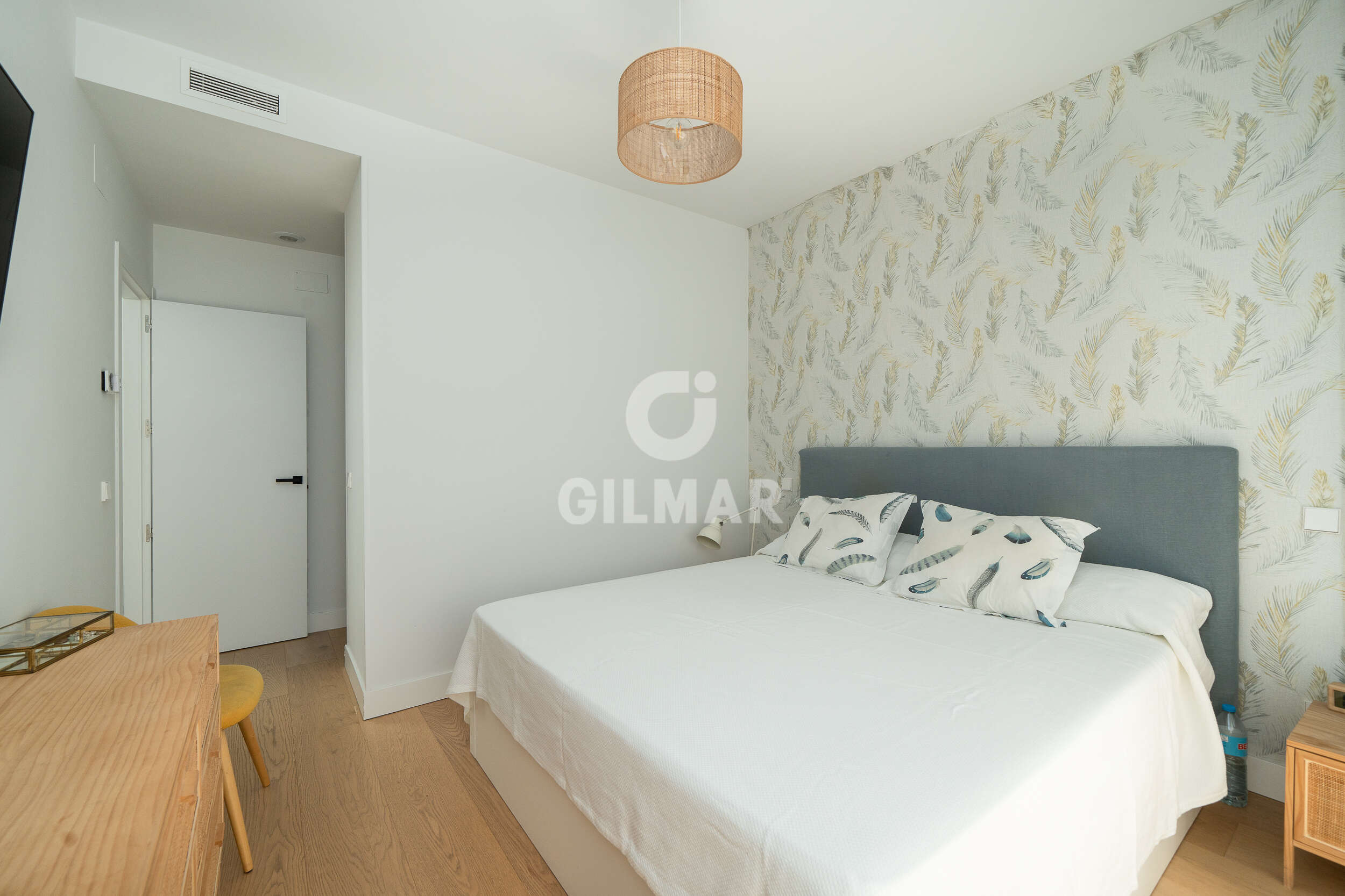 Photo of Semi-detached house