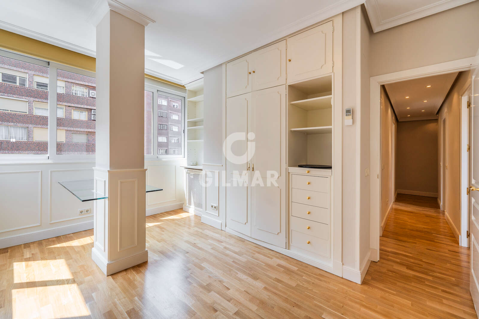 Property slider Gilmar