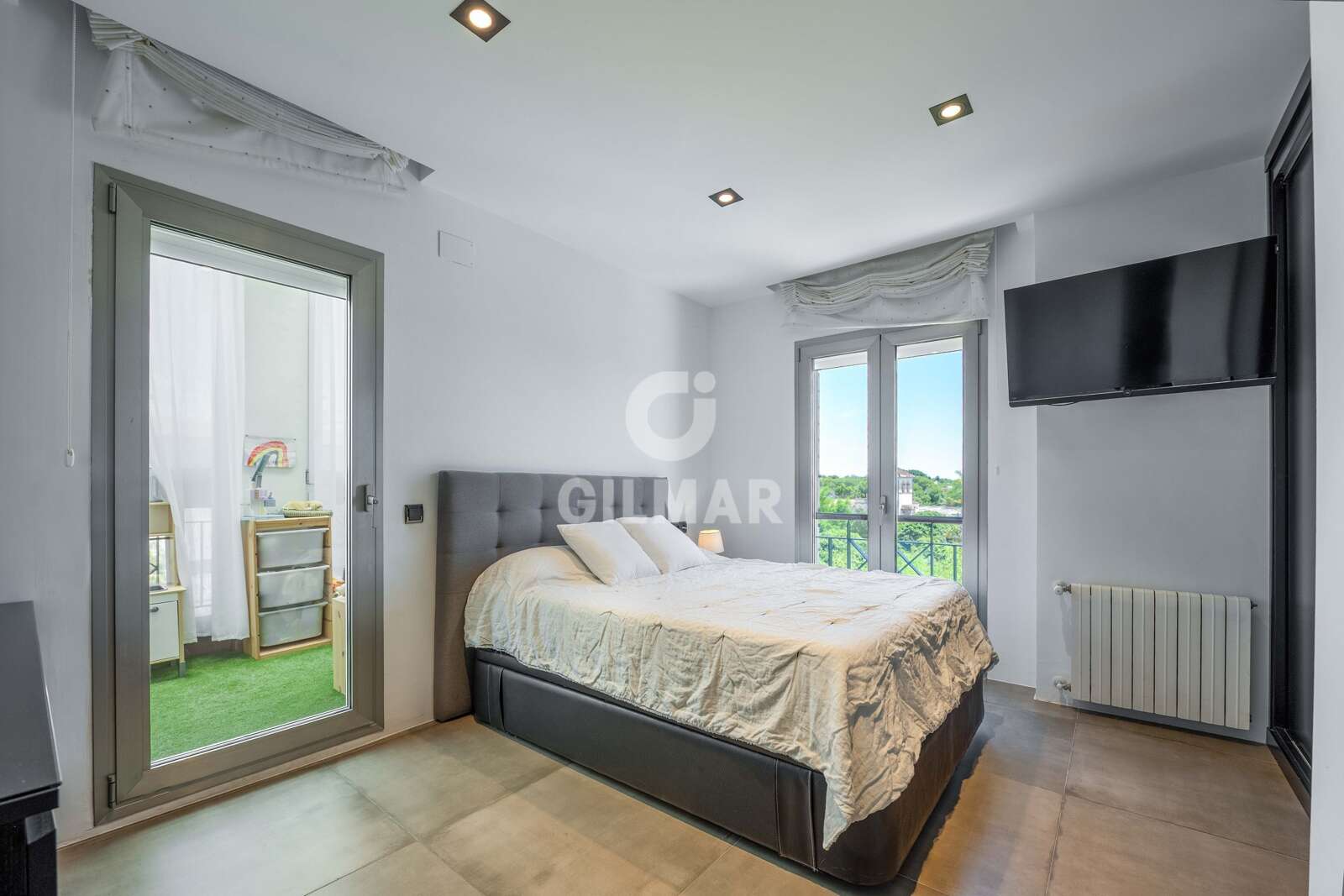 Property slider Gilmar
