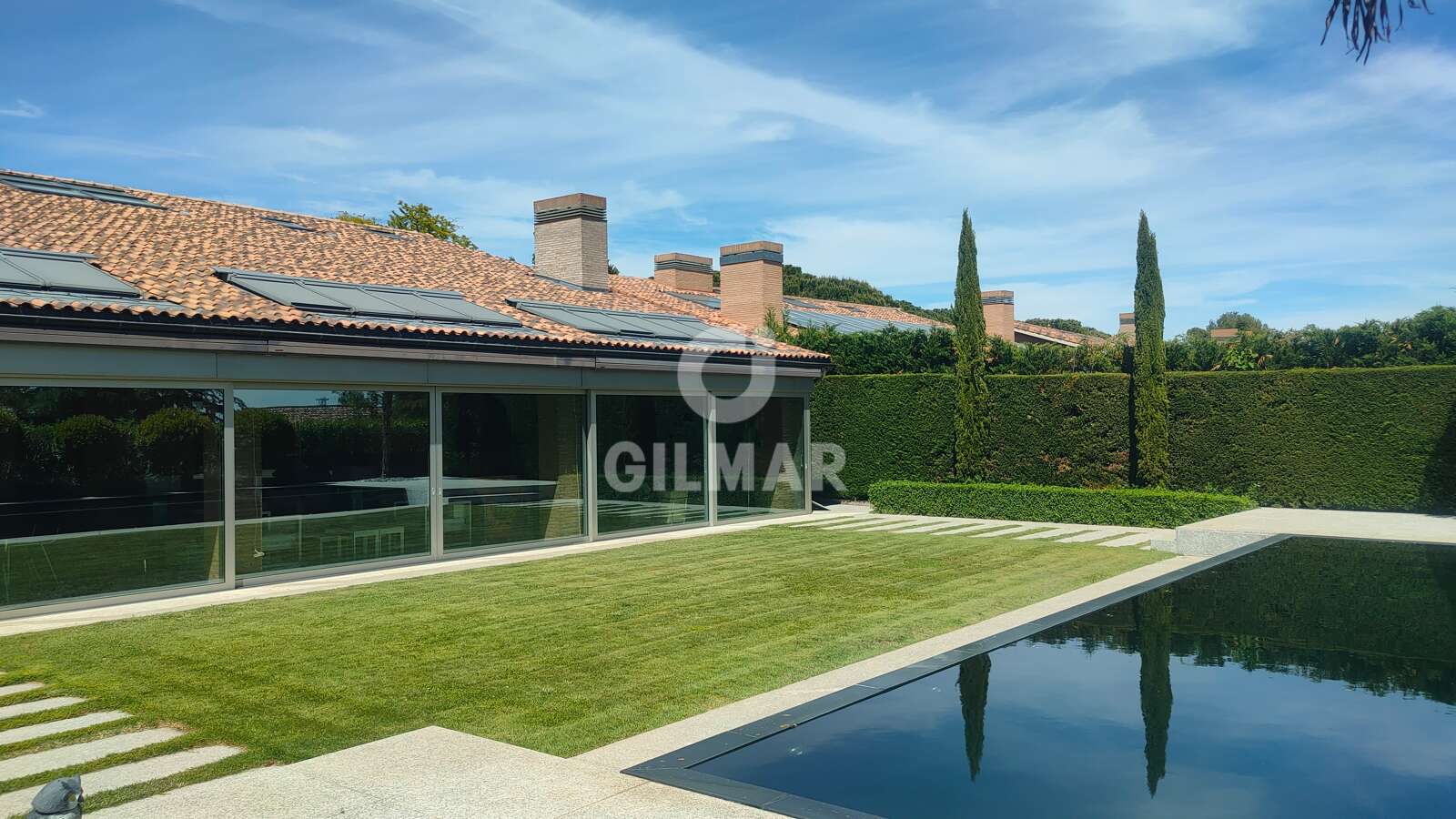 Property slider Gilmar