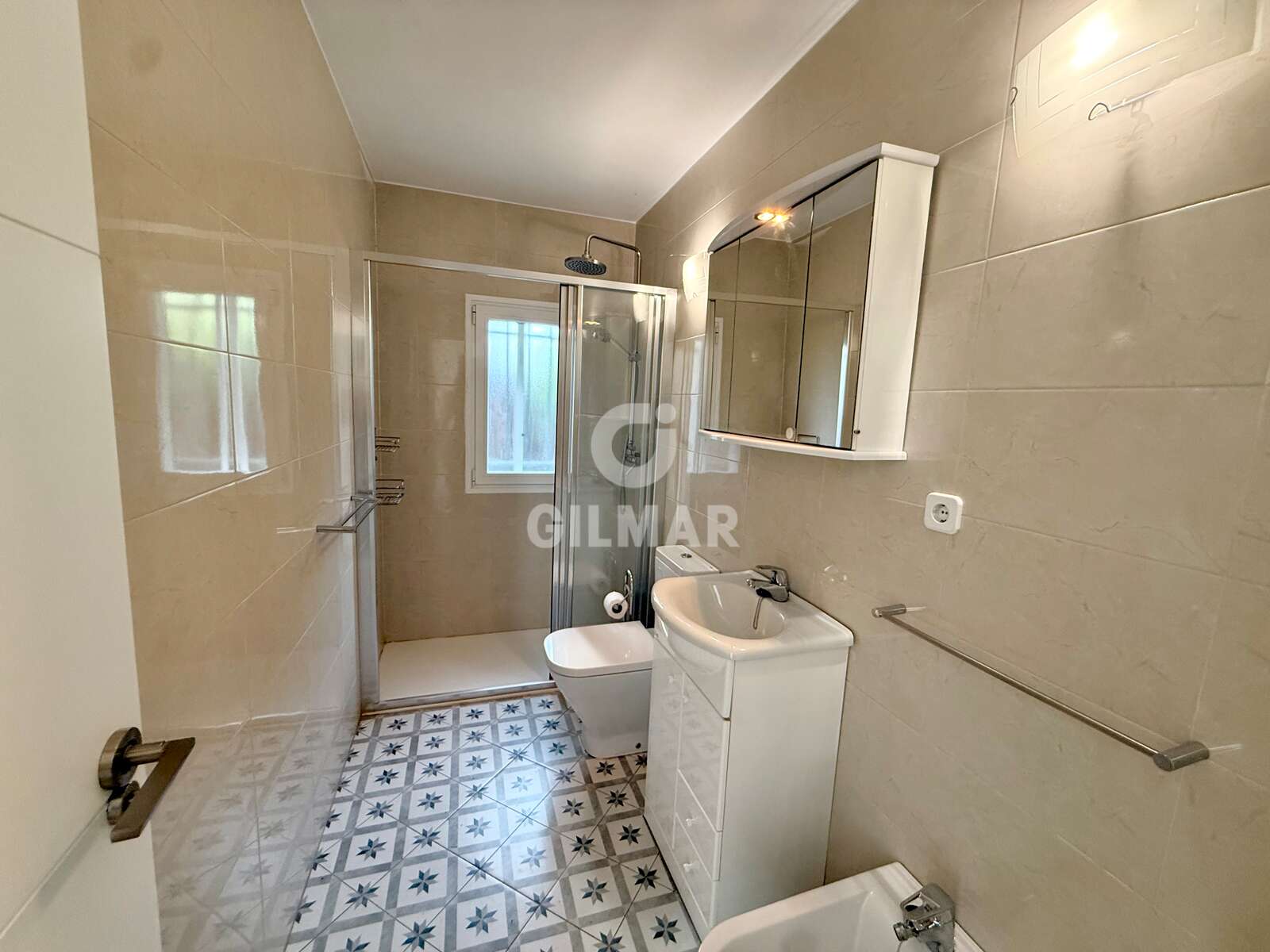 Property slider Gilmar