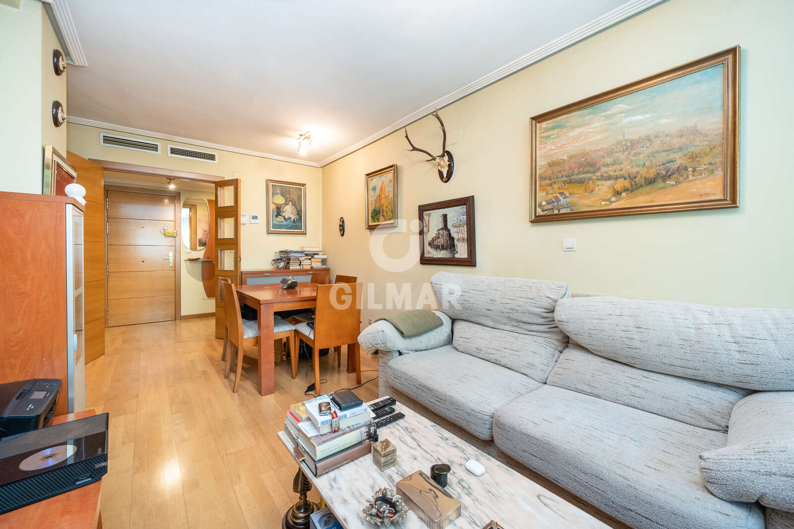 Property slider Gilmar