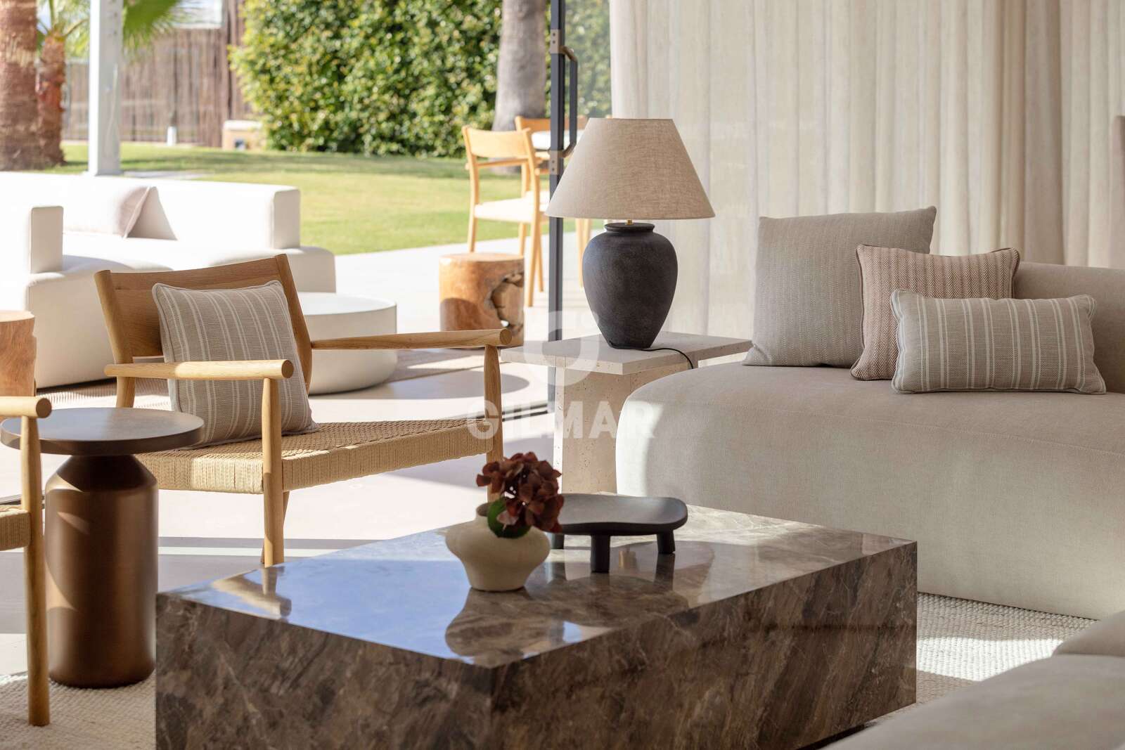 Property slider Gilmar