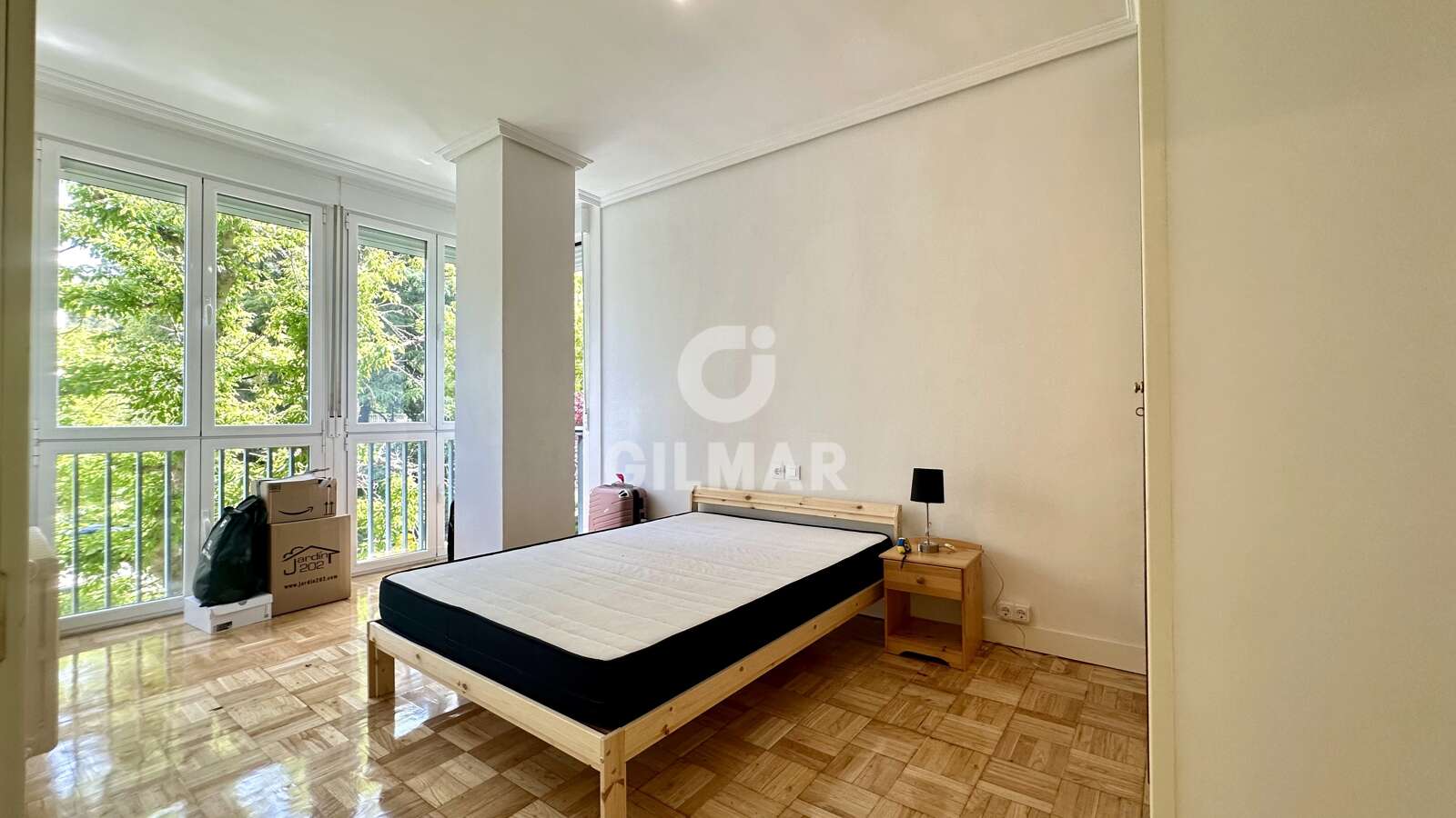 Property slider Gilmar
