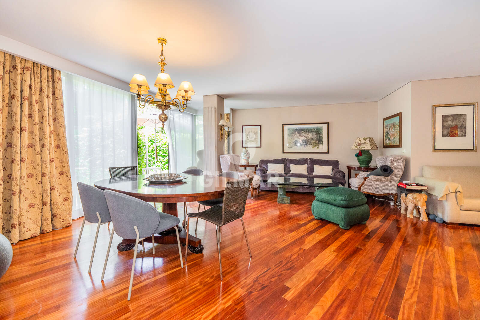 Property slider Gilmar