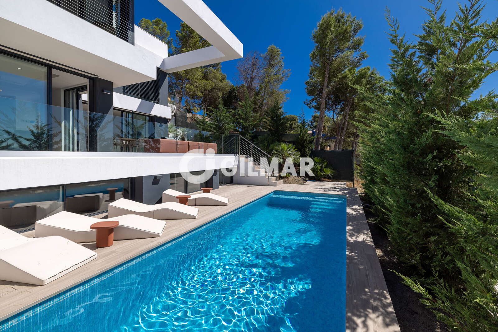 Property slider Gilmar