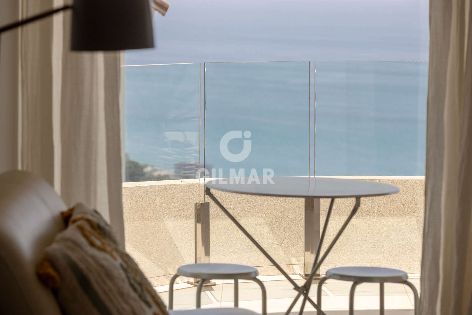 Property slider Gilmar