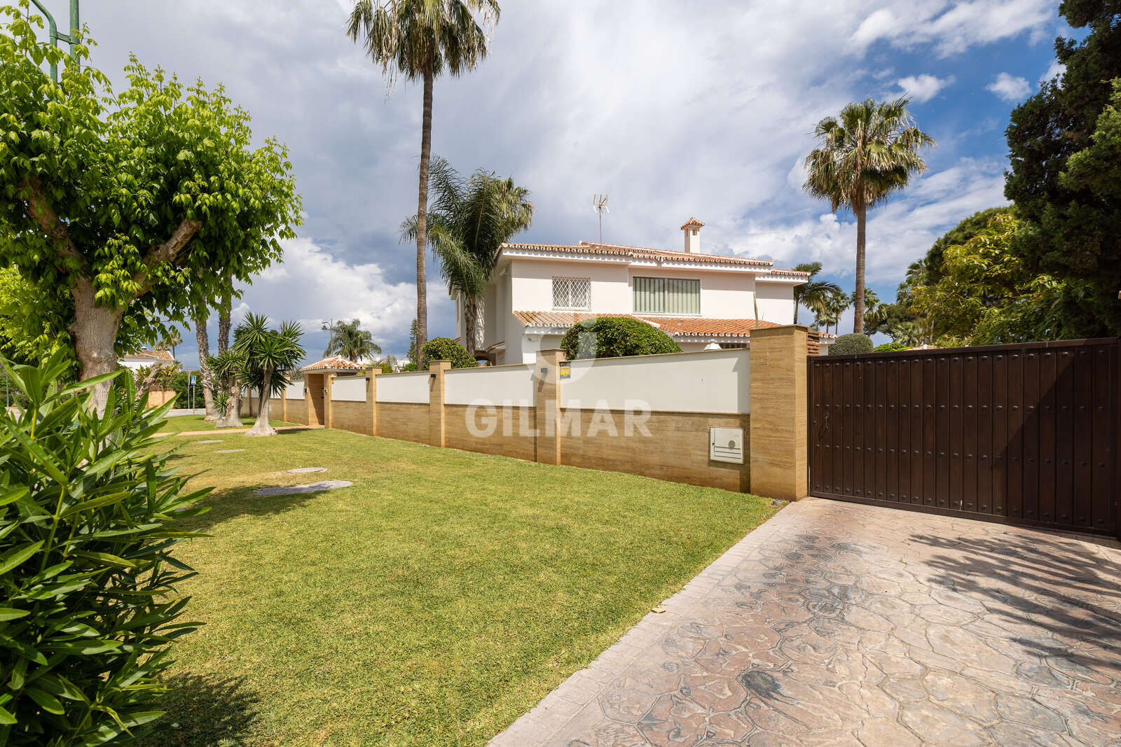 Property slider Gilmar