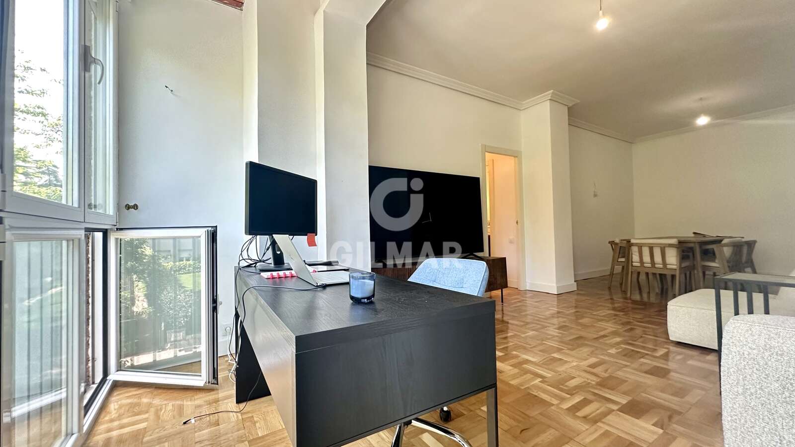 Property slider Gilmar