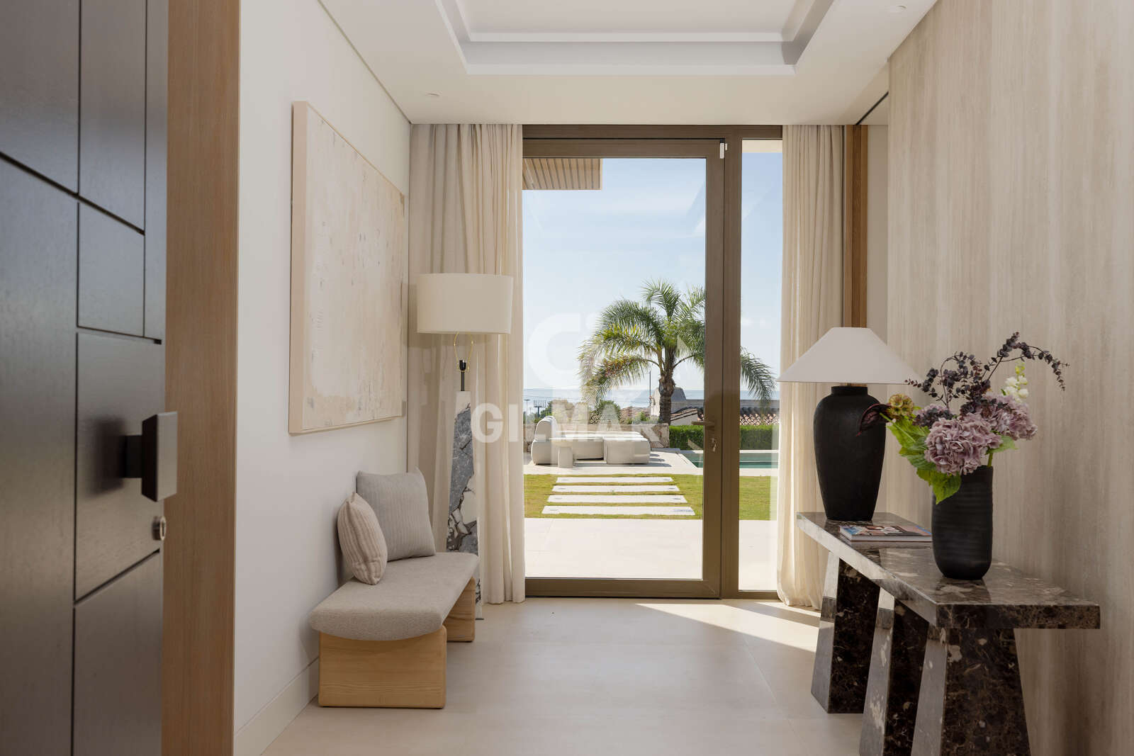 Property slider Gilmar