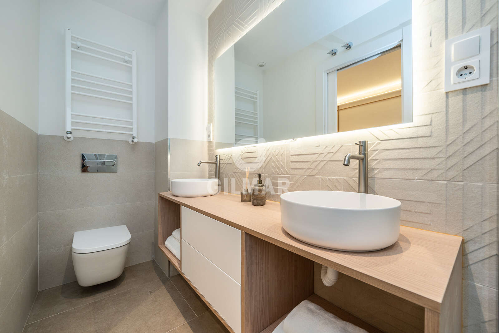 Property slider Gilmar