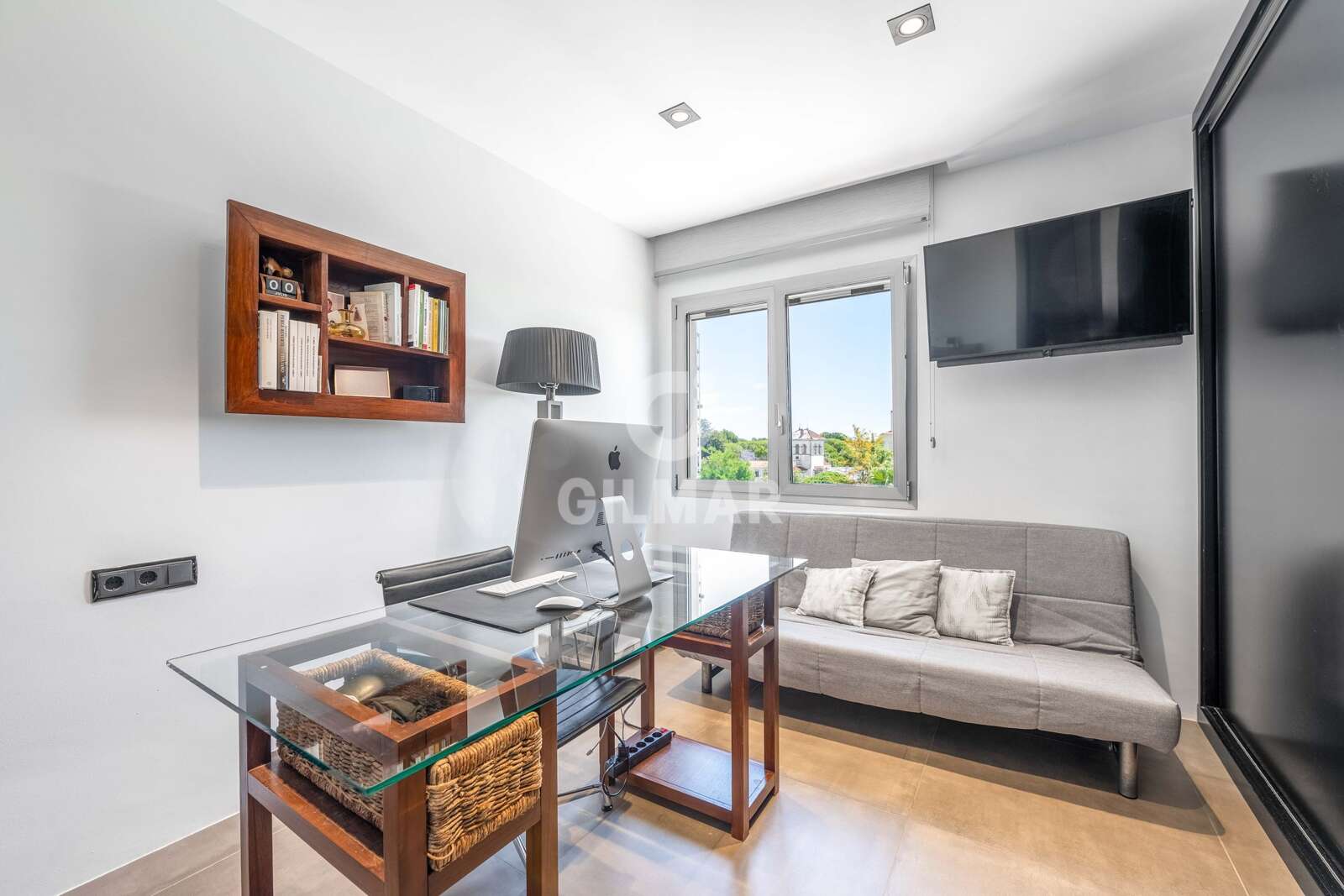 Property slider Gilmar